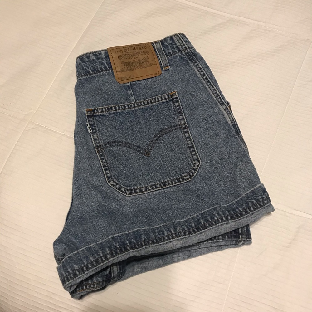 Levi’s shorts